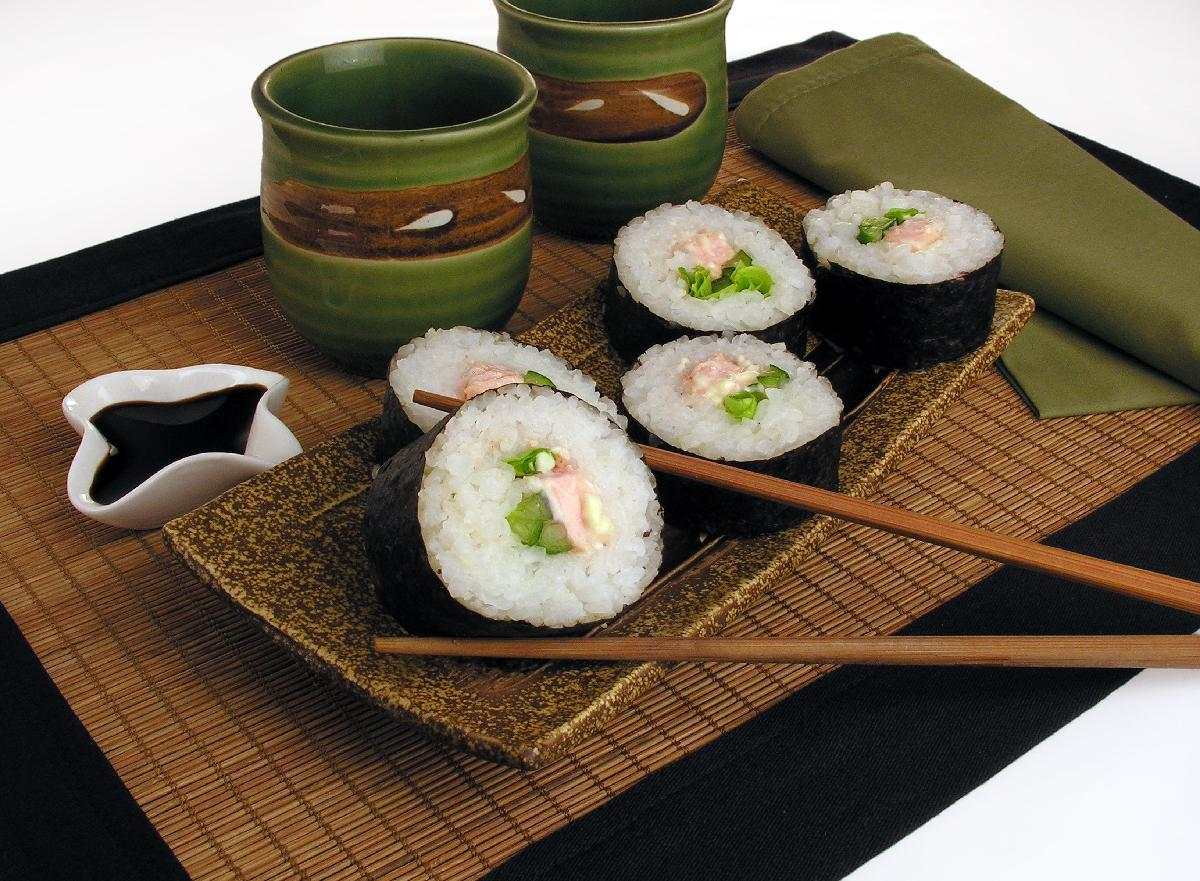Sushi de salmão 
