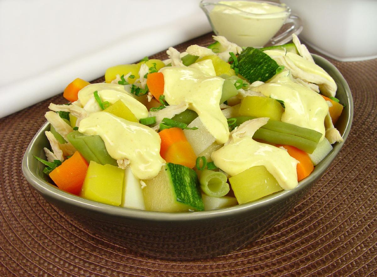 Salada com molho caseiro 