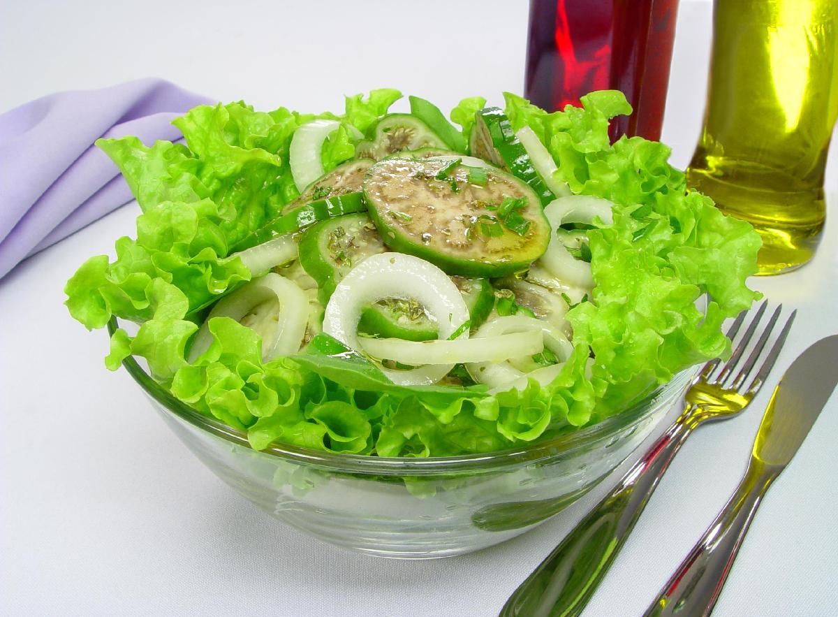 Salada de jiló 