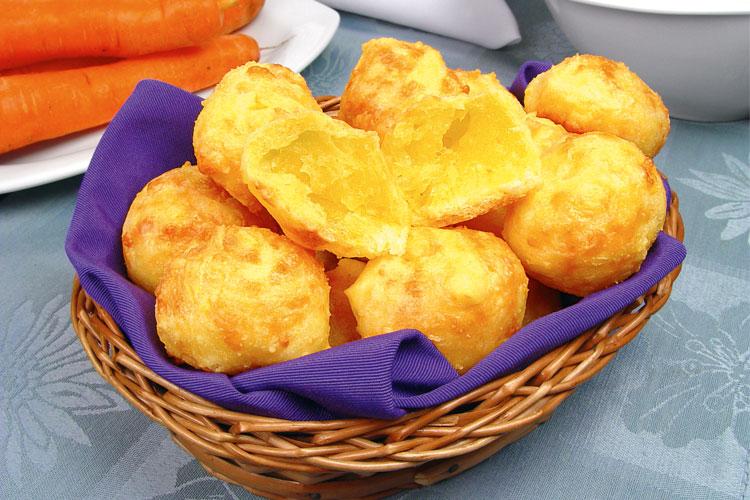 Pão de queijo com cenoura: experimente essa receita deliciosa 