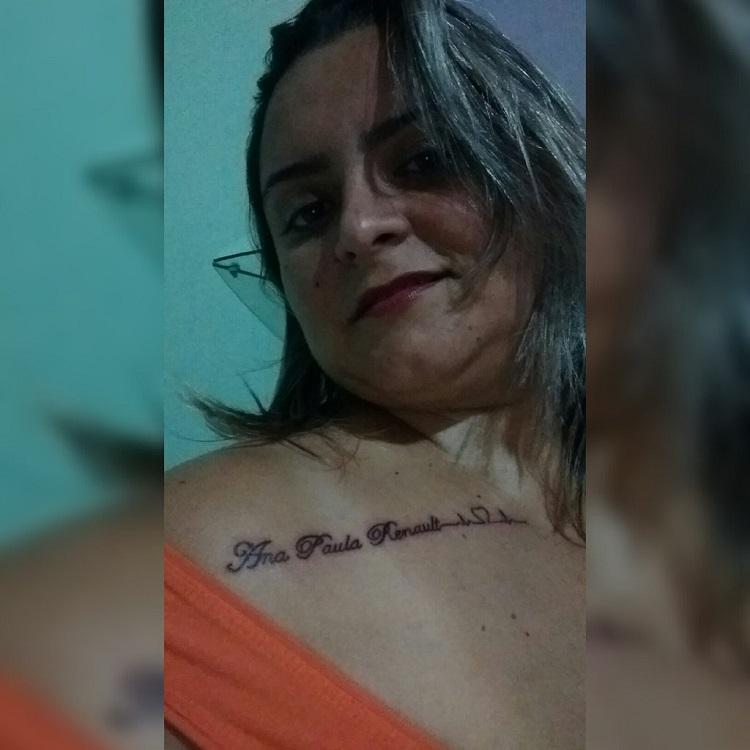 Fã faz tatuagem com o nome da ex-BBB Ana Paula 
