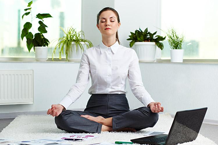 Meditar pode aliviar o estresse psicológico 