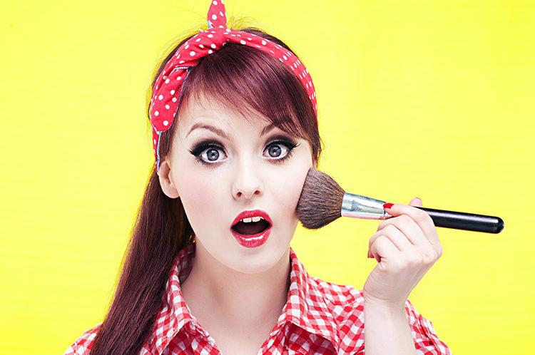 Make perfeita: saiba qual é o melhor pincel para passar blush 