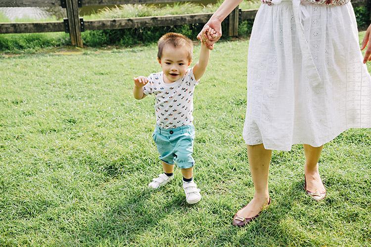 Como saber quando seu filho está com dificuldade para começar a andar? 