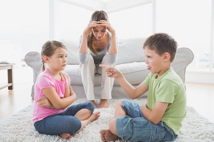 Brigas entre irmãos: o que fazer quando seus filhos brigam demais 
