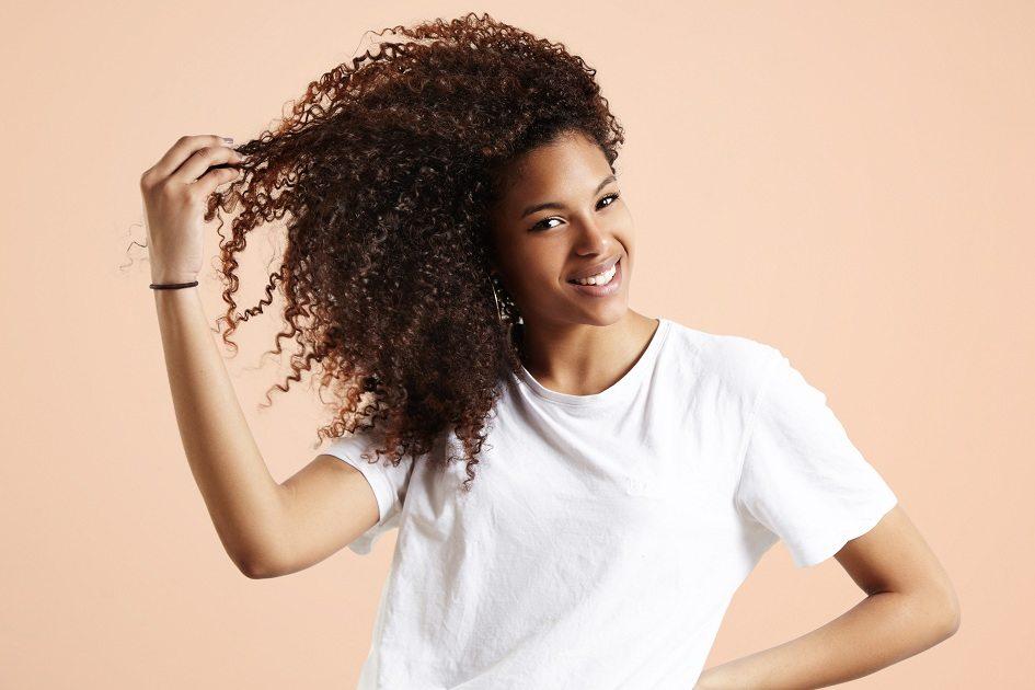 Cortar o cabelo: será que suas madeixas precisam de uma repaginada? 