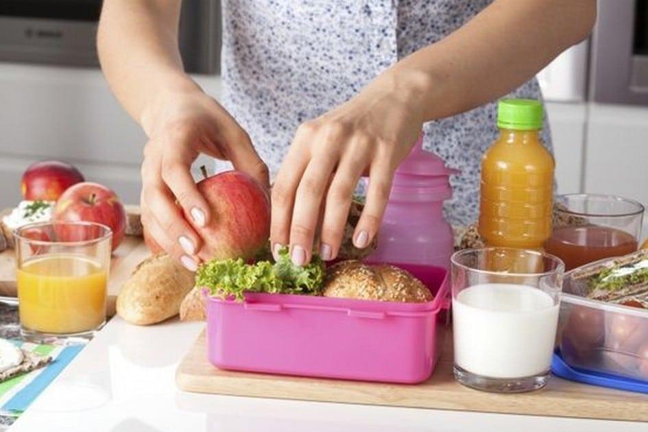 Alimentos saudáveis para crianças: saiba o que incluir na lancheira do seu filho 