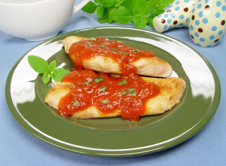 receita de file de frango light com tomate e manjericão