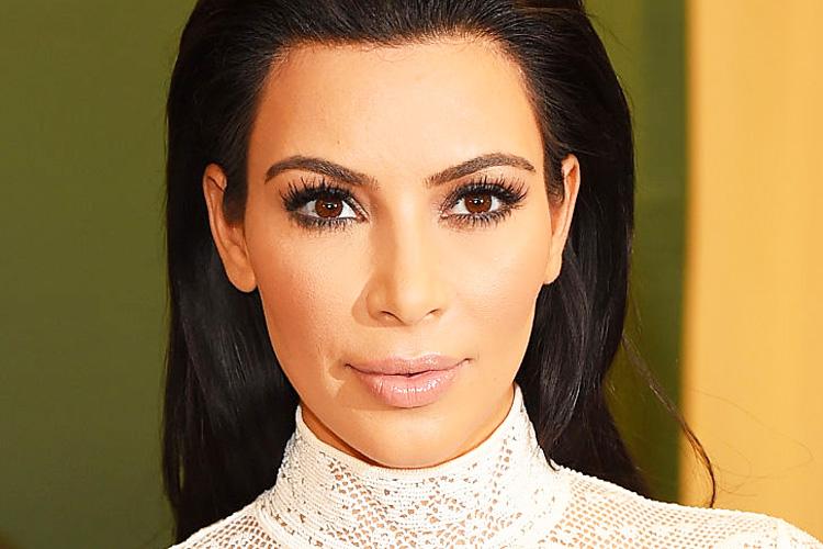 Kim Kardashian celebridade influente na internet