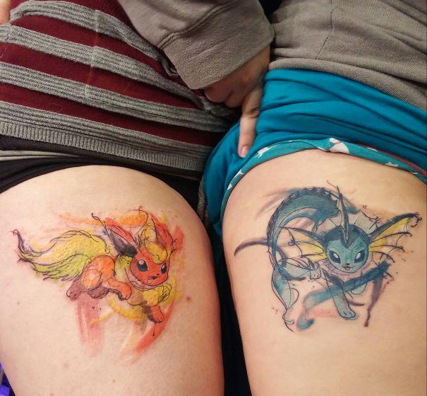 Tatuagem de Pokémon Flareon e Vaporeon
