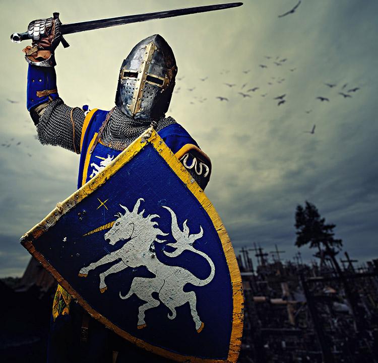 Cavaleiro, medieval, espada, escudo, v·rias cruzes, guerra, previsões, Nostradamus
