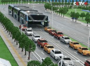 Ônibus passando por cima dos carros em movimento