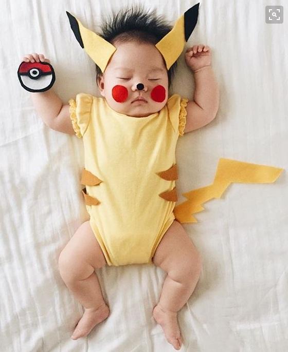 bebê de pikachu