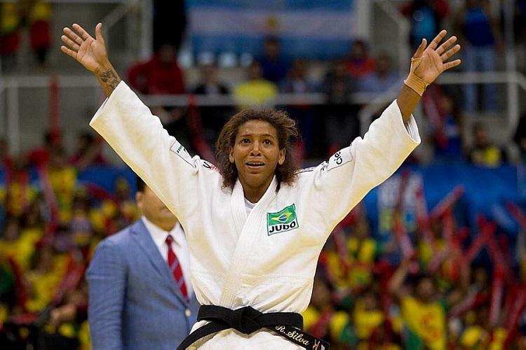 Conheça Rafaela Silva, primeira mulher a vencer o ouro do Brasil
