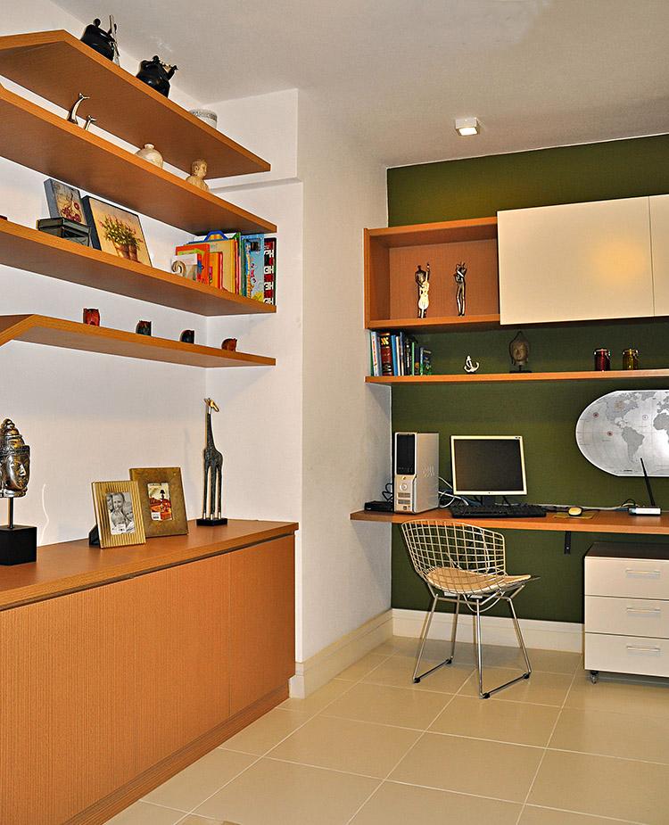 Escritório casa verde móveis madeira