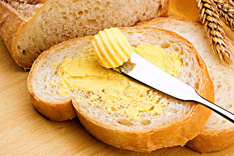 pão com manteiga 