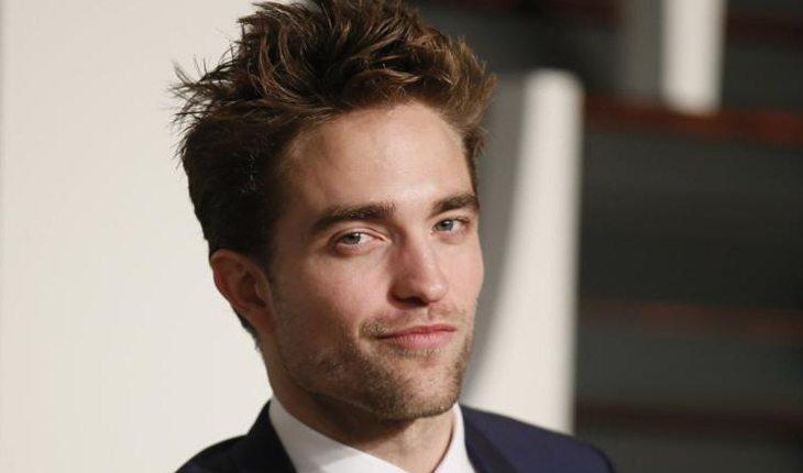 ator Robert Pattinson famosos longe das redes sociais