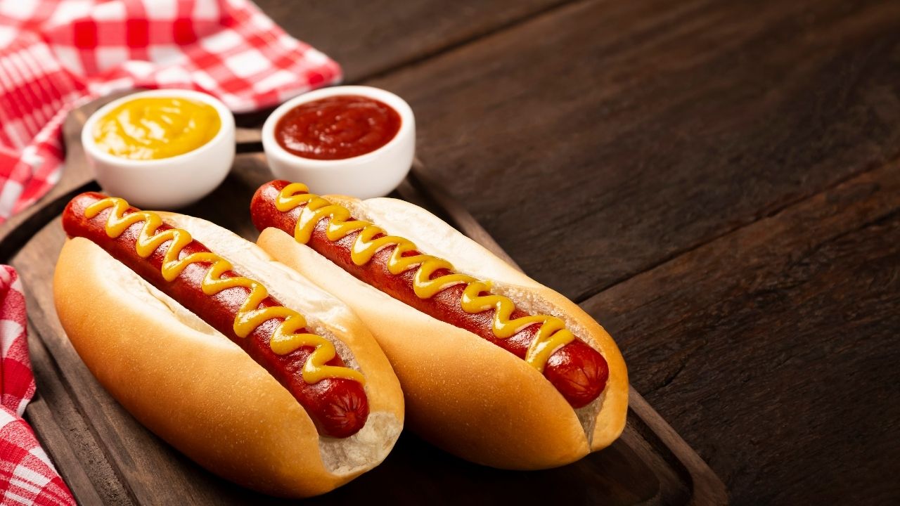 Perfeito para a criançada, aprenda a preparar o hot dog de outras maneiras no Dia do Cachorro-Quente (9)!