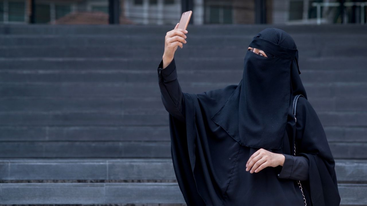 Burca, niqab e hijab: entenda as diferenças e motivações por trás das vestes muçulmanas
