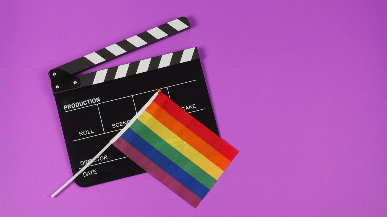 As plataformas de streaming estão repletas de produções que celebram o Dia do Orgulho LGBTQIA+; confira agora quais são