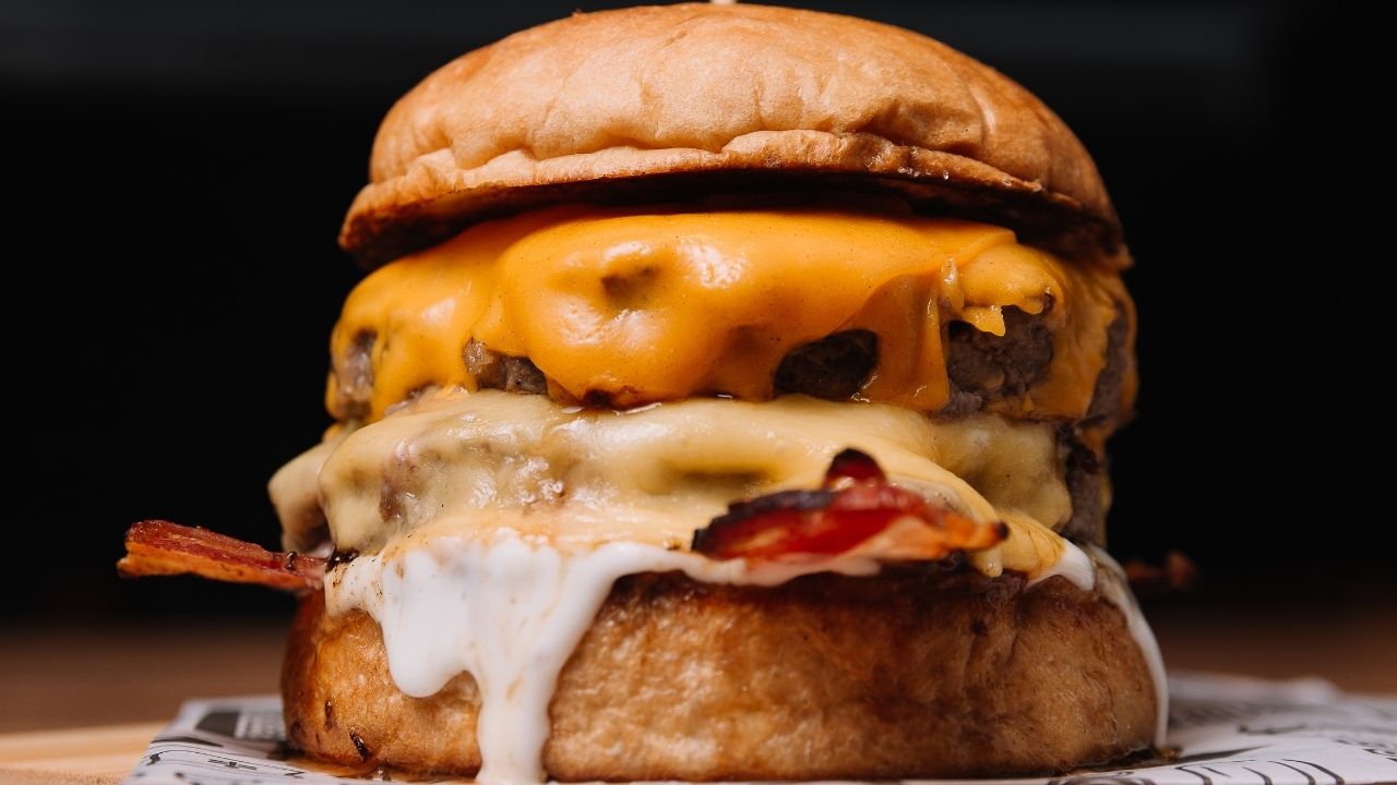Dia do Hambúrguer: 5 dicas profissionais para a carne perfeita