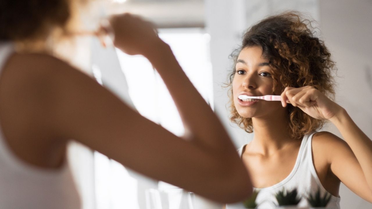 Dentistas tiram todas as suas dúvidas sobre higiene bucal!
