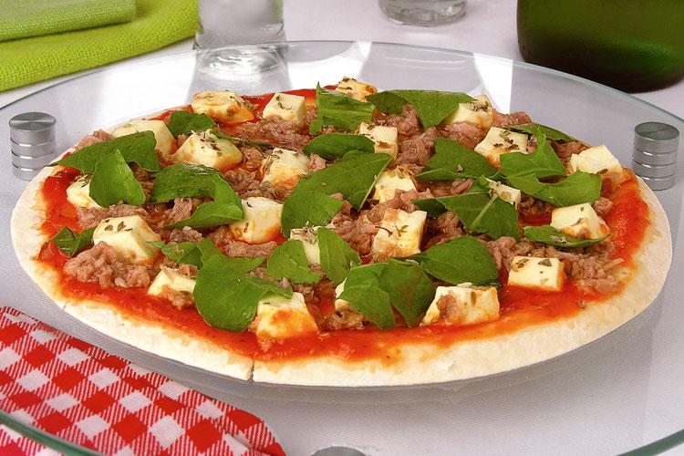 Confira essa receita incrível de pizza nutritiva! É deliciosa, saudável e, de quebra, demora somente vinte minutinhos para preparar!