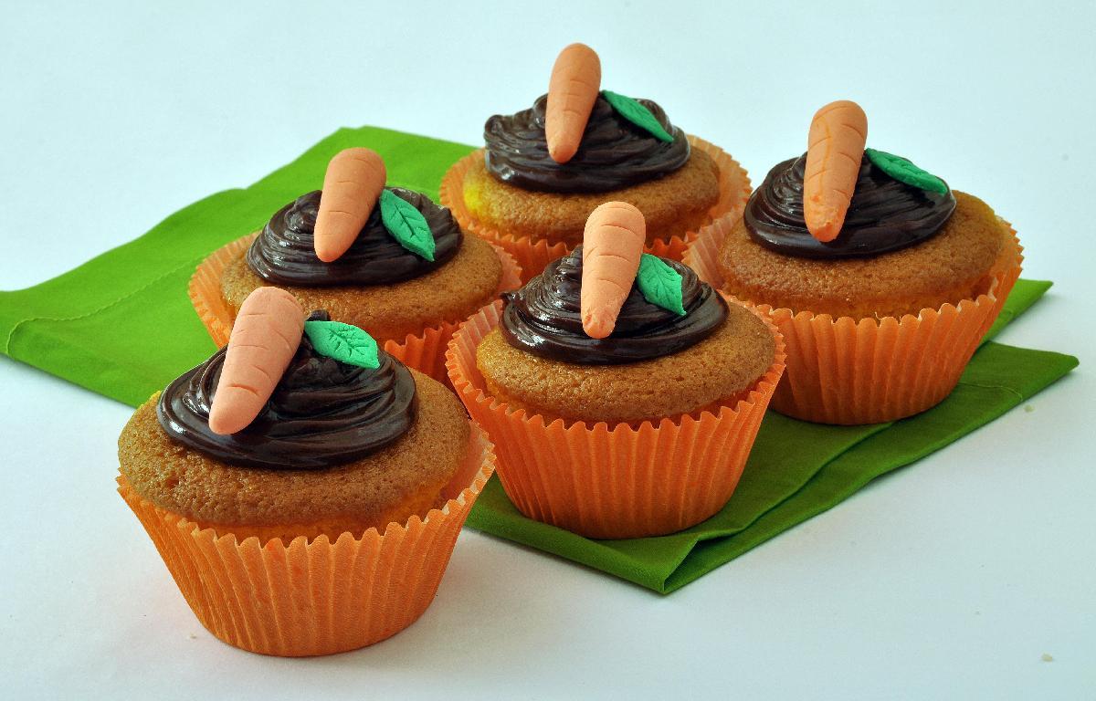 Cupcake de cenoura com cobertura de nutella® 