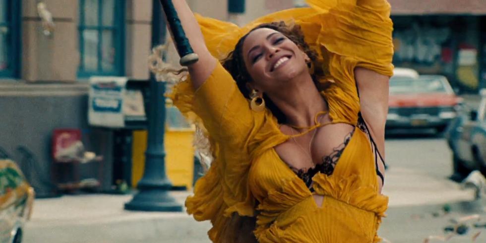 Inspire-se nos looks lacradores de Beyoncé no novo álbum “Lemonade” 