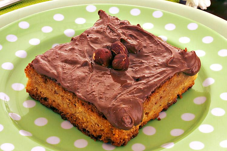 Receita de brownie com avelã na massa, uma ideia incrível e deliciosa para fazer hoje mesmo para o lanche das crianças. Todos vão amar!