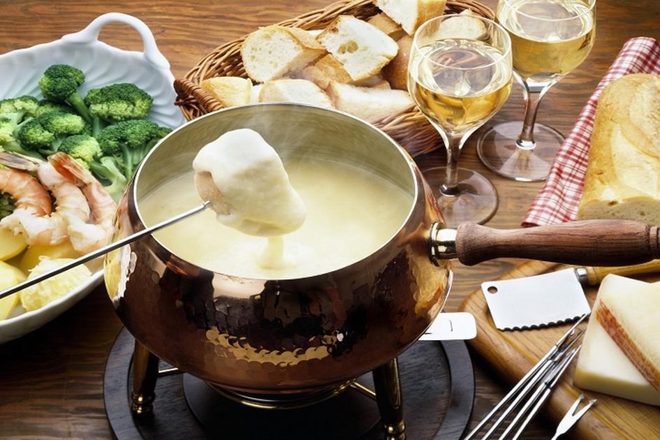 Saiba como deixar seu fondue de queijo mais saboroso! 