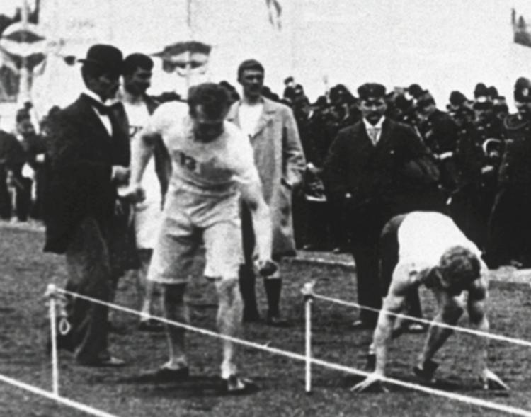 Os primeiros Jogos Olímpicos da Era Moderna foram disputados em 1896, em Atenas. Resultaram da iniciativa do francês Pierre de Frédy, o Barão de Coubertin.