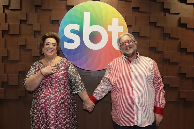 Mamma Bruschetta e Leão Lobo assinam contrato com o SBT; saiba mais! 