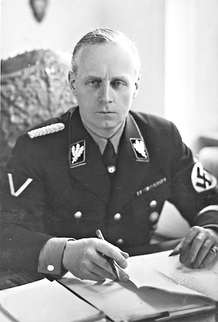 Hitler não estava sozinho e, um de seus aliados foi Joachim von Ribbentrop, ministro responsável pelas relações exteriores nazistas