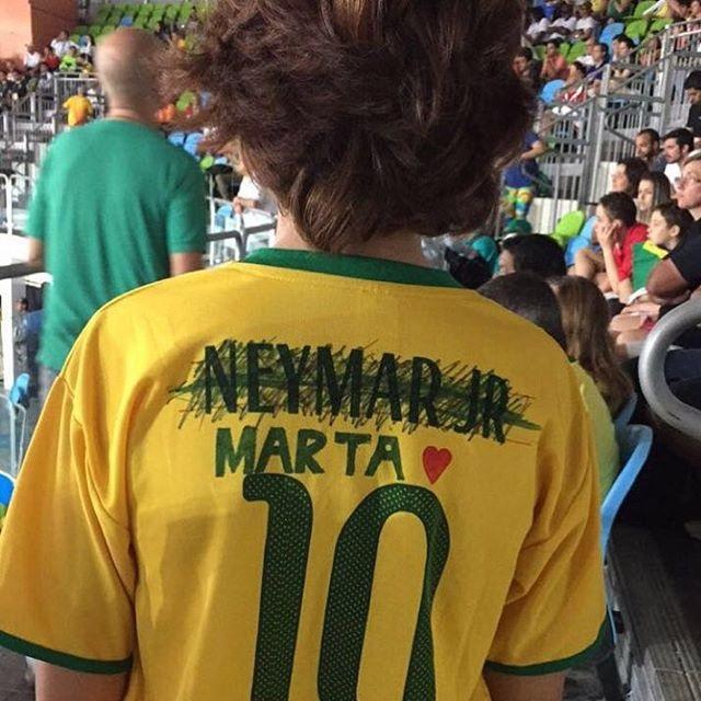 Menino troca nome de Neymar por Marta e faz uma incrível declaração 