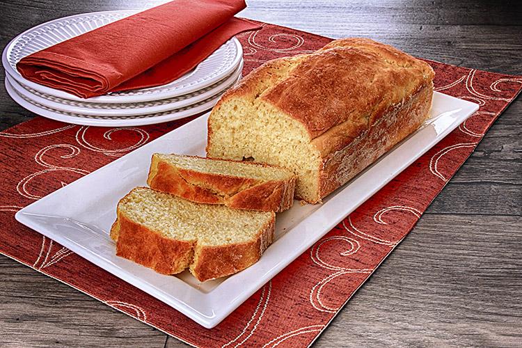Um pão fofinho, quentinho e delicioso. Esse é o pão de semolina! Perfeito para qualquer ocasião, aprenda a fazer a receita em casa! Confira! U