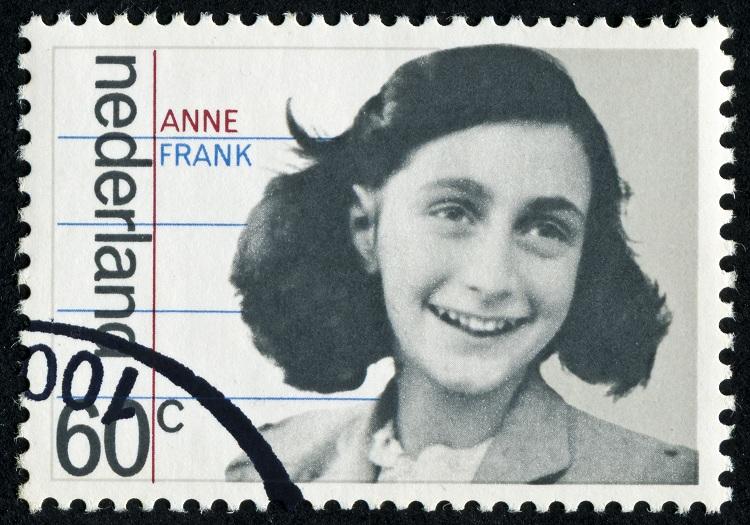 Você sabe que Anne Frank é a dona de um dos diários mais importantes da história. Agora, conheça também toda a sua trajetória!