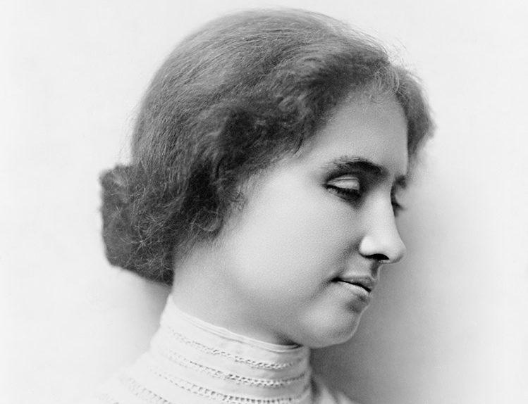 Helen Keller: a trajetória da escritora deficiente que se formou bacharel 