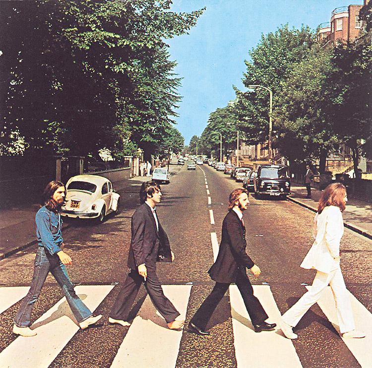 Alguns fanáticos acreditam que a capa de Abbey Road apresenta diversas pista da morte de Paul McCartney. Entenda a teoria da conspiração.