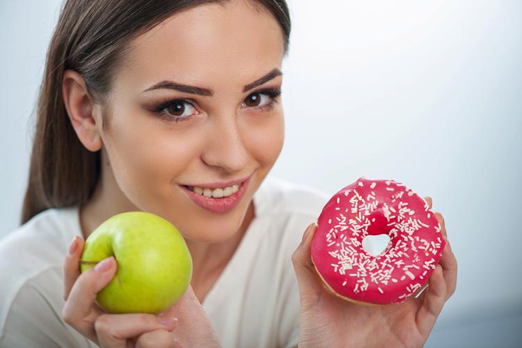 Resista às tentações: saiba como evitar as armadilhas durante a dieta! 