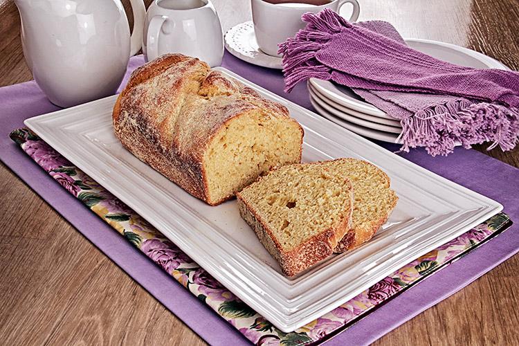 Aprenda essa receita de pão de milho caseiro. É de liquidificador, muito fácil de fazer, fica supermacio e todos em sua casa vão adorar. Experimente!