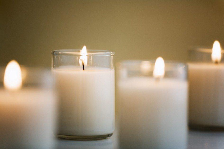 O poder das velas: atraia bençãos com esses objetos de fé 