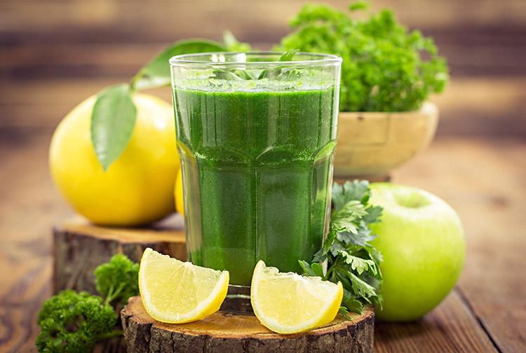 10 sucos com limão para transformar o corpo e a saúde! 