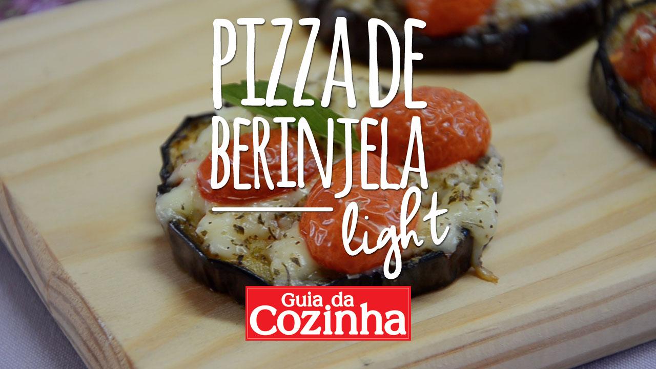 Confira essa maravilhosa receita de Pizza de Berinjela light que além de ser leve e saudável, vai te ajudar a seguir firme na dieta comendo bem!