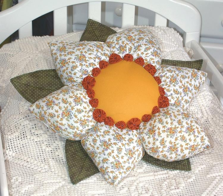 Almofada de flor em patchwork: aprenda a fazer! 
