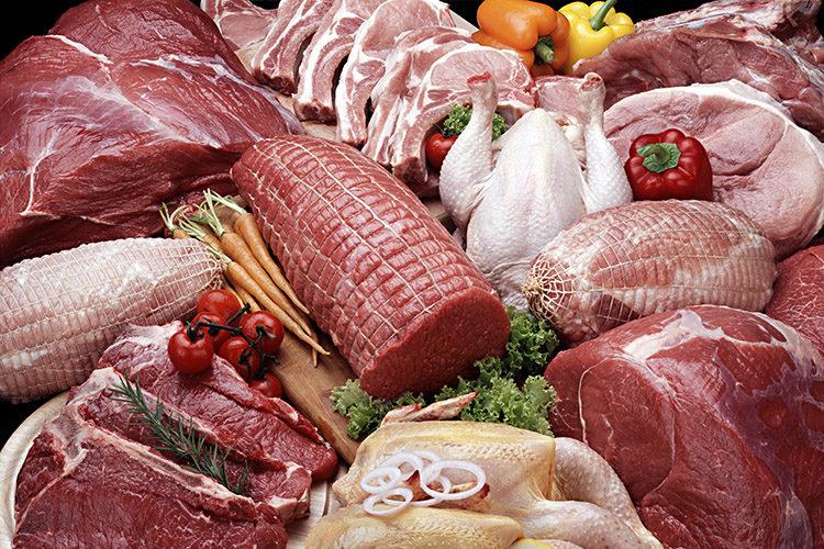 As carnes vermelhas são um dos alimentos principais do cardápio do homem. Ricas em nutrientes, não podem faltar. Confira os prós e contras desse alimento!