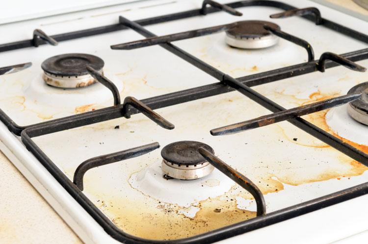 Você tem dúvidas de como limpar corretamente o fogão e cooktop? Veja essas dicas e prolongue a vida útil dos equipamentos de sua cozinha!