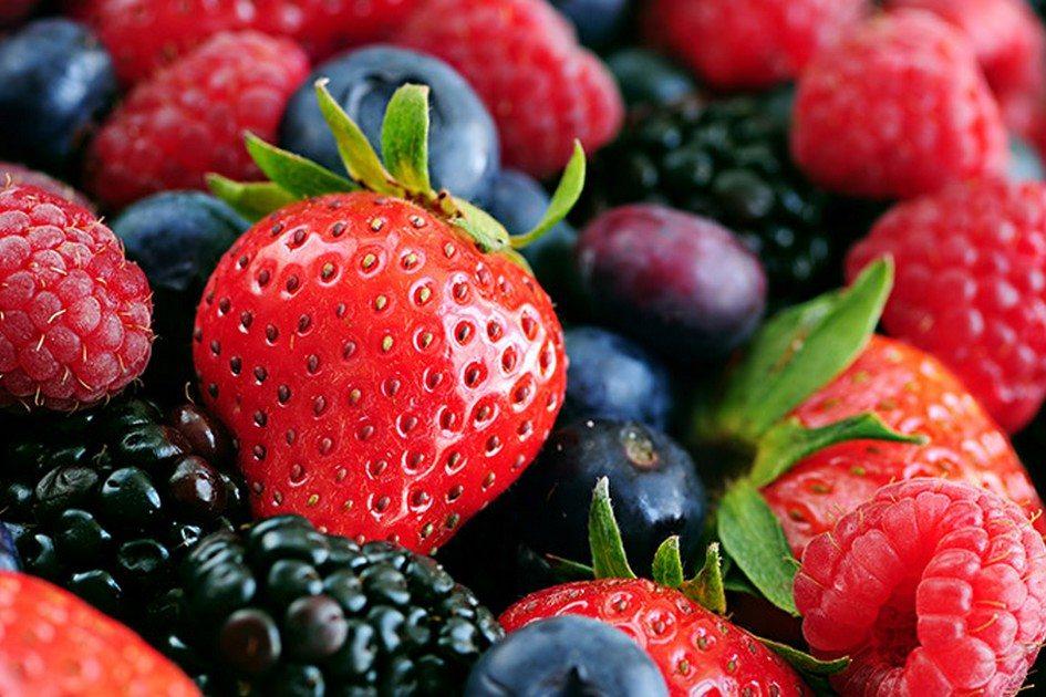 Benefícios das frutas vermelhas: 3 alimentos que você deve consumir 