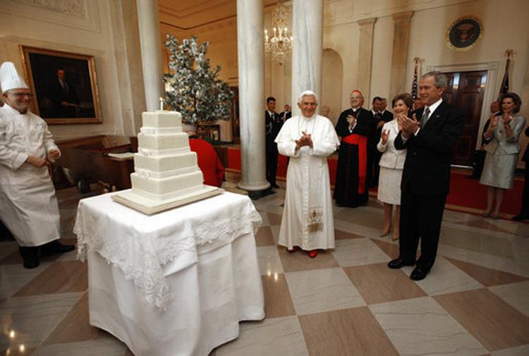 As polêmicas em torno da renúncia do Papa Bento XVI 