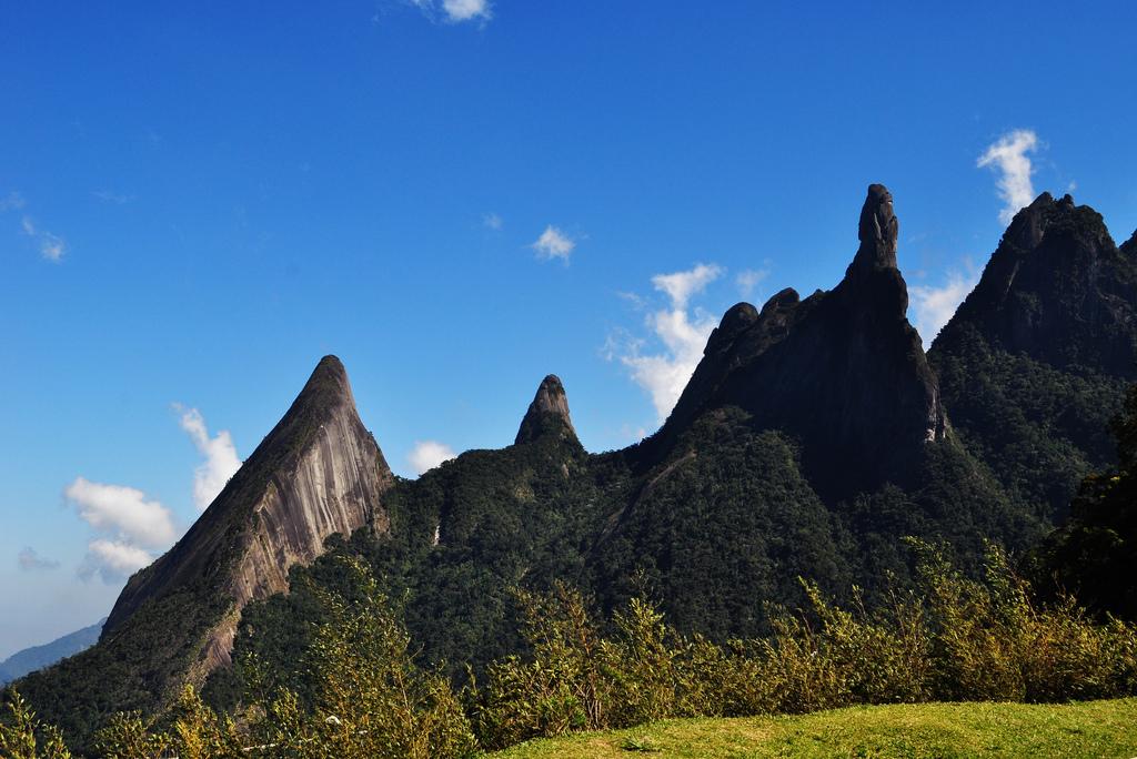 Teresópolis: ritmo tranquilo, brisa fresca e paisagem natural exuberante 